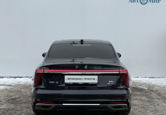 Подержанный автомобиль Hongqi H5 2022 года (6 фото)