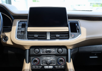 Подержанный автомобиль Chevrolet Tahoe 2022 года (17 фото)
