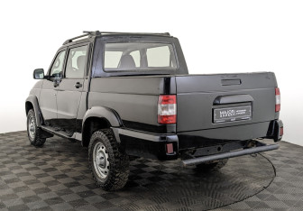 Подержанный автомобиль УАЗ Pickup 2023 года (7 фото)
