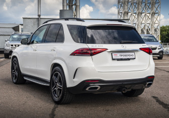 Подержанный автомобиль Mercedes-Benz GLE 2021 года (7 фото)