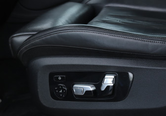 Подержанный автомобиль BMW X5 2019 года (22 фото)