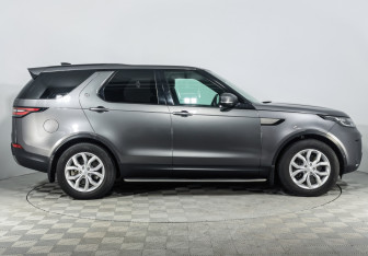 Подержанный автомобиль Land Rover Discovery 2017 года (5 фото)