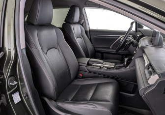 Подержанный автомобиль Lexus RX 2021 года (24 фото)