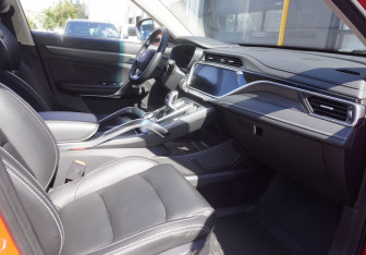 Подержанный автомобиль Geely Atlas Pro 2022 года (11 фото)