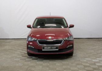 Подержанный автомобиль Skoda Rapid Liftback 2020 года (2 фото)