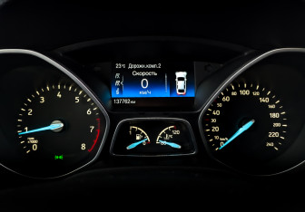 Подержанный автомобиль Ford Focus Wagon 2019 года (13 фото)