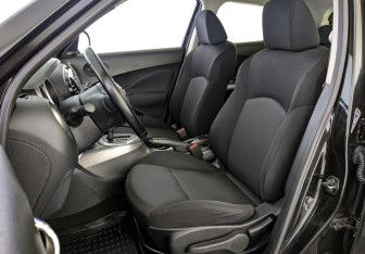 Подержанный автомобиль Nissan Juke 2014 года (20 фото)