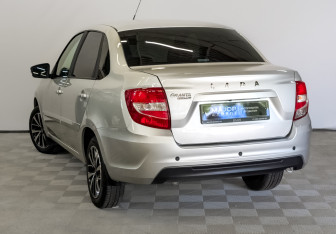 Подержанный автомобиль LADA (ВАЗ) Granta Sedan 2024 года (7 фото)