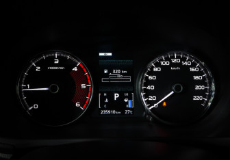 Подержанный автомобиль Mitsubishi Pajero Sport 2018 года (16 фото)