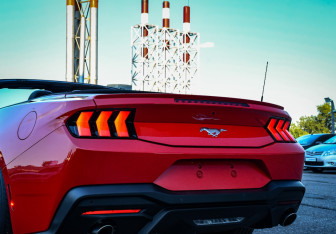 Подержанный автомобиль Ford Mustang Convertible 2024 года (26 фото)