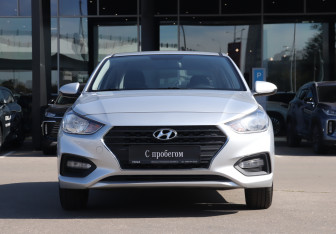 Подержанный автомобиль Hyundai Solaris Sedan 2018 года (2 фото)