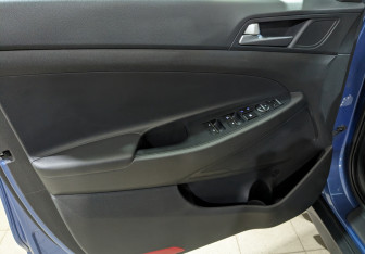 Подержанный автомобиль Hyundai Tucson 2016 года (22 фото)