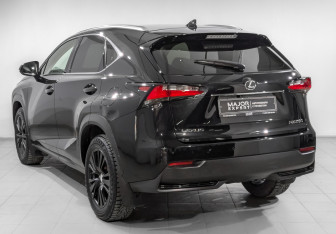 Подержанный автомобиль Lexus NX 2016 года (7 фото)
