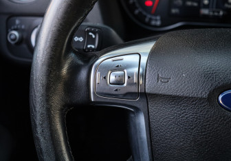 Подержанный автомобиль Ford Mondeo Wagon 2012 года (20 фото)