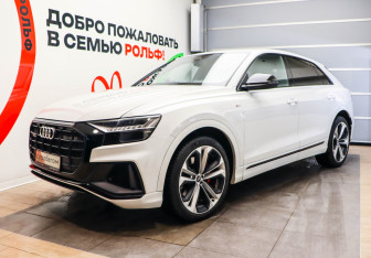 Подержанный автомобиль Audi Q8 2018 года (1 фото)