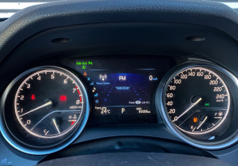Подержанный автомобиль Toyota Camry Sedan 2019 года (26 фото)