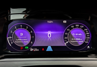 Подержанный автомобиль Volkswagen Golf Hatchback 2020 года (13 фото)