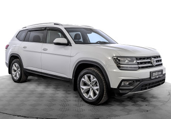 Подержанный автомобиль Volkswagen Teramont 2019 года (3 фото)