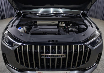 Подержанный автомобиль Jaecoo J8 2024 года (9 фото)