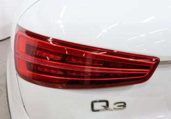 Подержанный автомобиль Audi Q3 2017 года (24 фото)