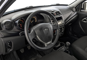 Подержанный автомобиль LADA (ВАЗ) Granta Sedan 2023 года (15 фото)