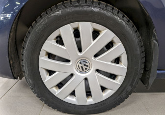 Подержанный автомобиль Volkswagen Polo Sedan 2014 года (17 фото)