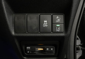 Подержанный автомобиль Honda Stepwgn 2018 года (14 фото)