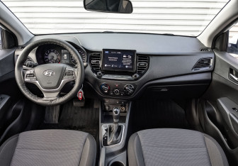 Подержанный автомобиль Hyundai Solaris Sedan 2020 года (14 фото)