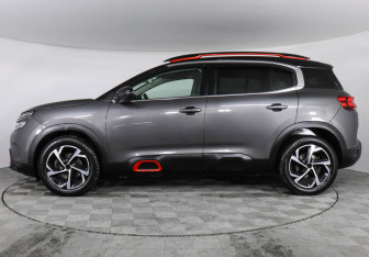 Подержанный автомобиль Citroen C5 Aircross 2019 года (8 фото)