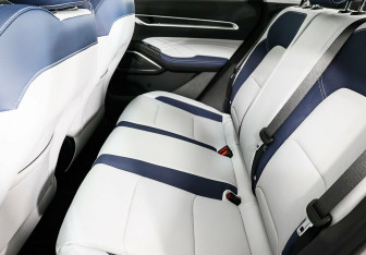 Подержанный автомобиль Geely Emgrand 2024 года (9 фото)