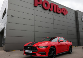 Подержанный автомобиль Ford Mustang Coupe 2024 года (32 фото)