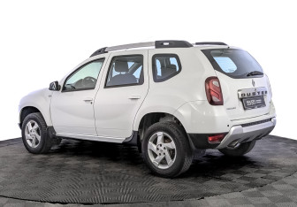 Подержанный автомобиль Renault Duster 2018 года (7 фото)