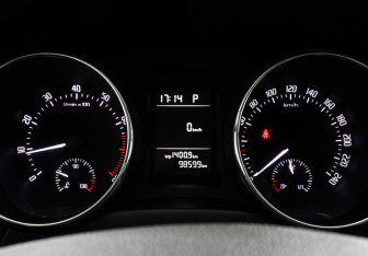 Подержанный автомобиль Skoda Yeti 2013 года (11 фото)