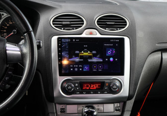 Подержанный автомобиль Ford Focus Sedan 2010 года (10 фото)