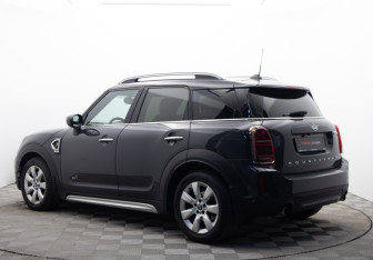 Подержанный автомобиль MINI Countryman 2020 года (3 фото)