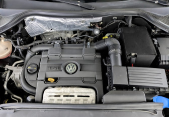 Подержанный автомобиль Volkswagen Tiguan 2016 года (9 фото)