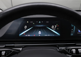 Подержанный автомобиль Omoda C5 2022 года (12 фото)