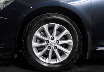 Подержанный автомобиль Toyota Camry Sedan 2013 года (22 фото)