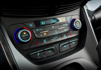 Подержанный автомобиль Ford Kuga 2019 года (26 фото)