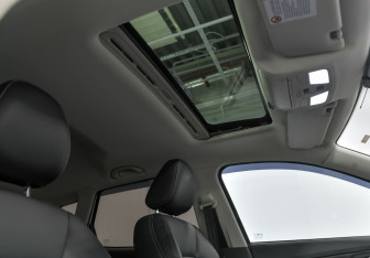 Подержанный автомобиль FAW Besturn X40 2019 года (15 фото)