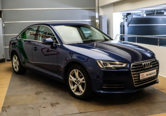 Подержанный автомобиль Audi A4 Sedan 2016 года (3 фото)
