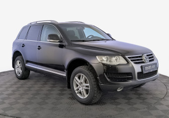 Подержанный автомобиль Volkswagen Touareg 2009 года (3 фото)