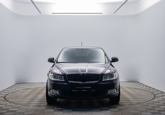 Подержанный автомобиль Skoda Octavia Liftback 2013 года (2 фото)