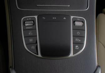 Подержанный автомобиль Mercedes-Benz GLC Coupe 2020 года (16 фото)