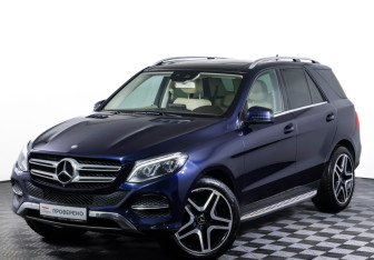 Подержанный автомобиль Mercedes-Benz GLE 2016 года (25 фото)
