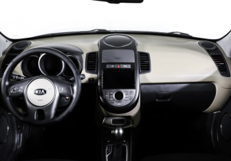 Подержанный автомобиль Kia Soul 2012 года (14 фото)