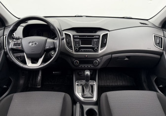 Подержанный автомобиль Hyundai Creta 2019 года (12 фото)