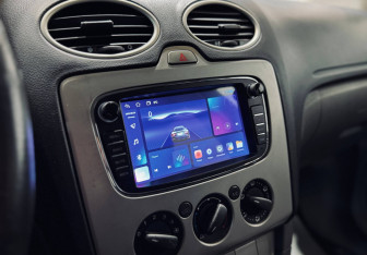 Подержанный автомобиль Ford Focus Wagon 2011 года (12 фото)