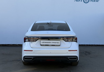 Подержанный автомобиль Omoda S5 2023 года (6 фото)