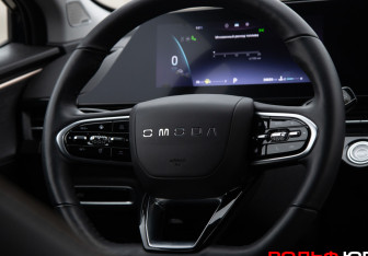 Подержанный автомобиль Omoda C5 2023 года (13 фото)